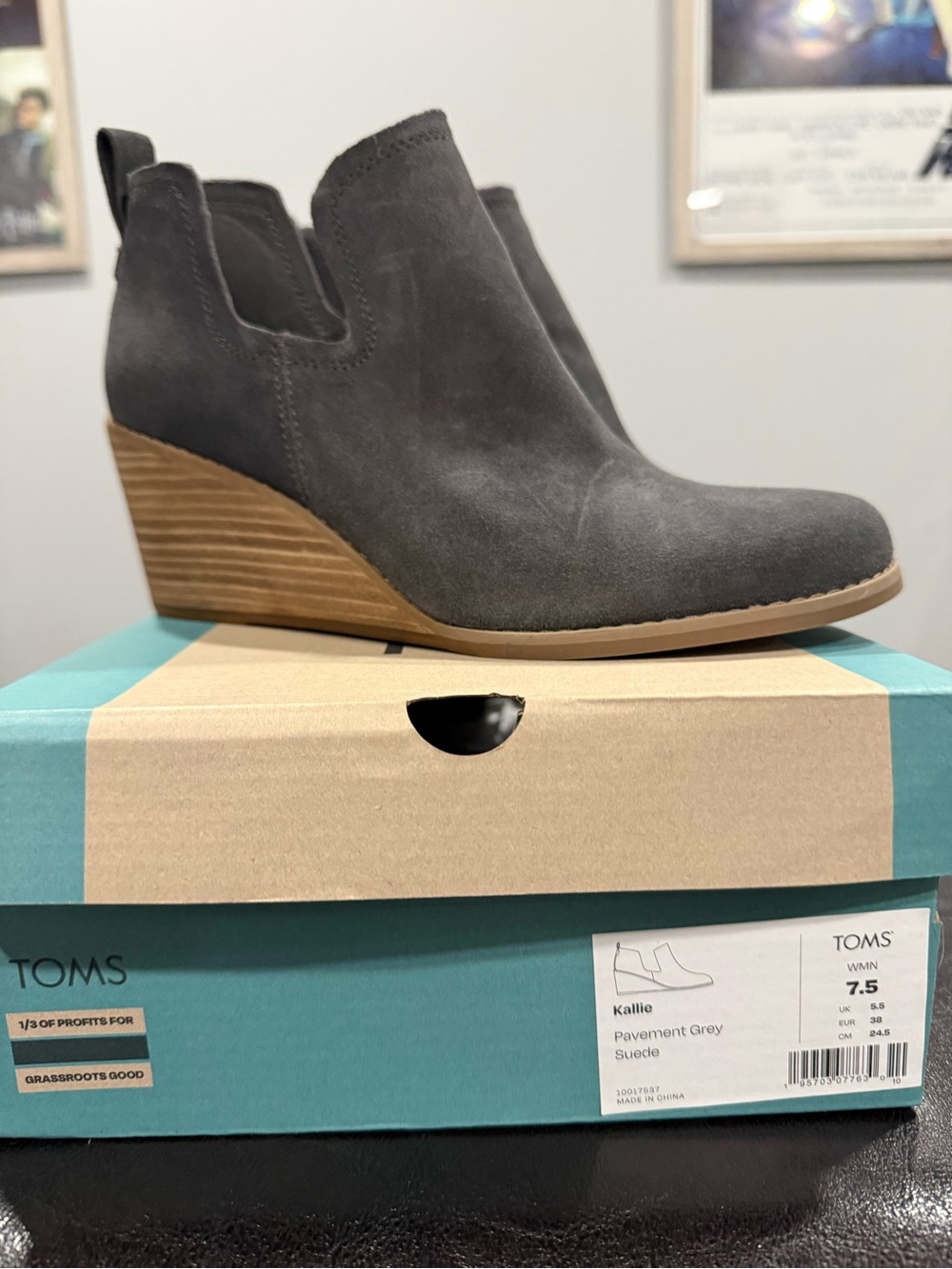 TOMS Kallie Pavement Grey Suede Wedge Ankle Boot